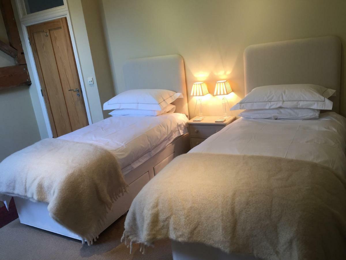 Bed and Breakfast Mulberry Barn Micheldever Экстерьер фото